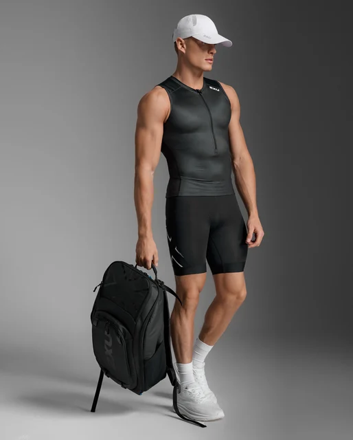 2XU Core Tri Tank Black/White, Str. M 