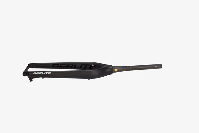 Aerlite 29" Carbon Gaffel Matt sort, Tapered, 9 mm aksling, 550 gr 