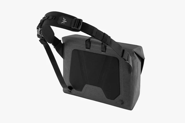Apidura City Messenger 13" Skulderveske Slitesterk og vanntett, 550g 