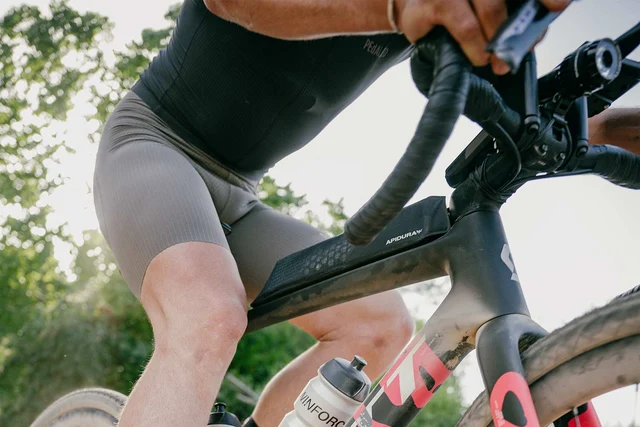 Apidura Aero Bolt-On Long Top TubeModule Aerodynamisk Overrørsveske 