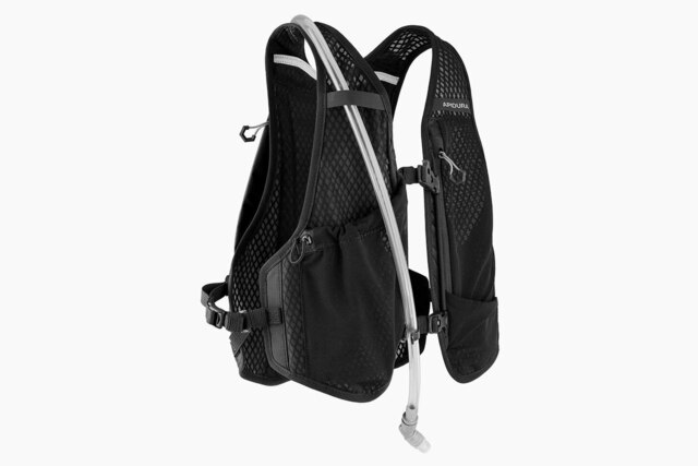 Apidura Racing Hydration Väst L/XL, 7L, 370g, Vattentät 