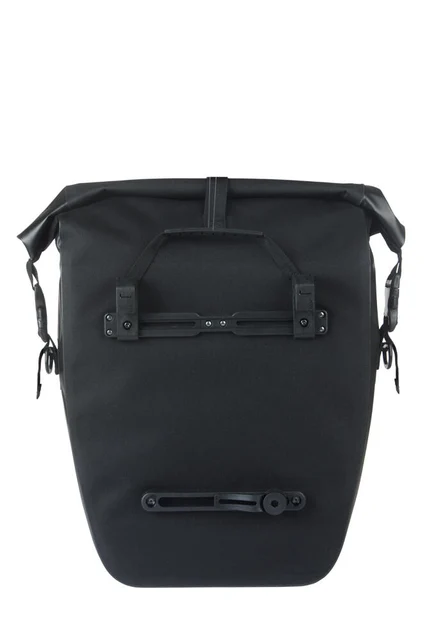 Basil Navigator MIK Hooks Sideveske L Sort, 31L, MIK Hooks System,Vanntett 