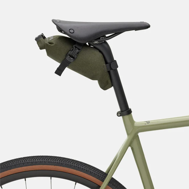 Brooks Scape Saddle Roll Seteveske Mud Green, 1 L, 75 g 