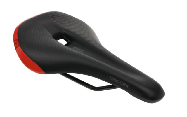 Ergon SM Pro Men Sadel Risky Red, Str. M/L 