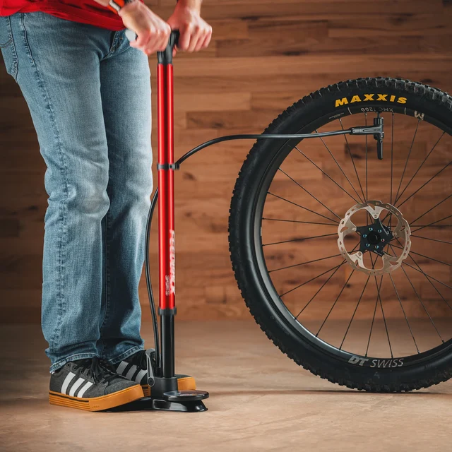 Feedback Sports Pneuma CC Gulvpumpe Rød 