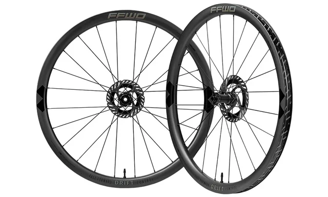 FFWD Drift Control Hjulsett Sort, Karbon, Clincher/TL, SHIM 11s 