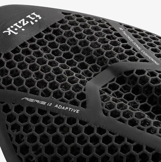 Fizik Aeris LD R3 Adaptive Sadel Svart, 242x135 mm, K:ium 7x7 