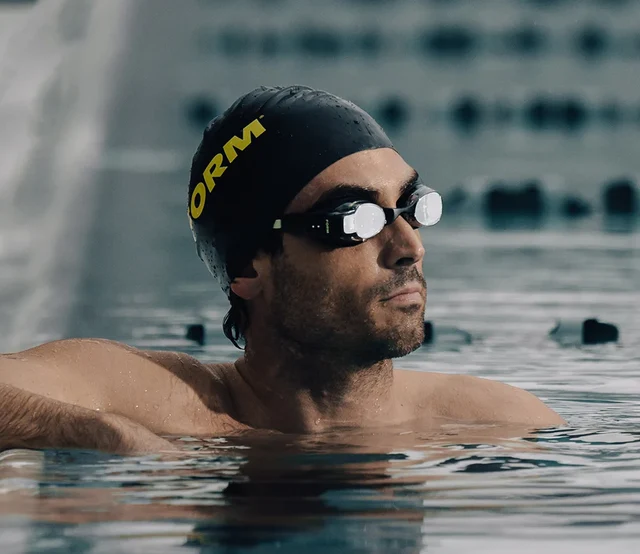 FORM Smart Swim 2 Svømmebriller Følg fremgangen i vannet 