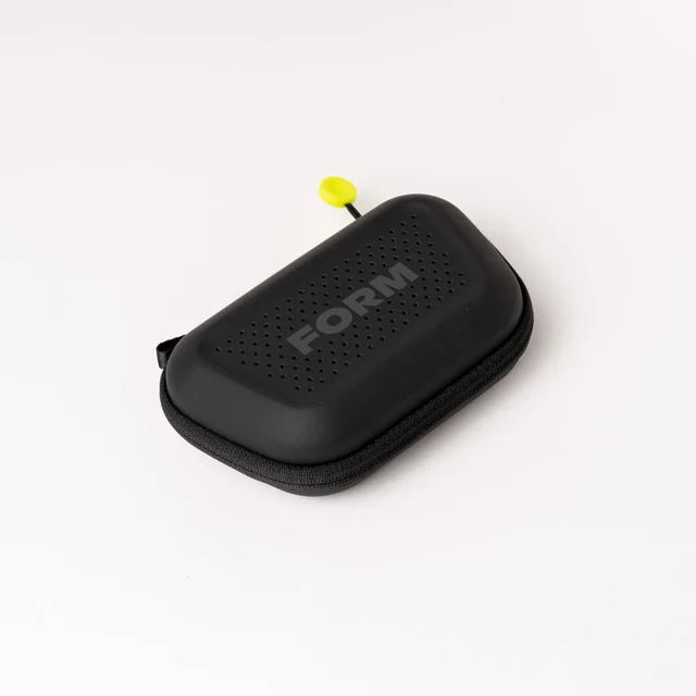 FORM Beskyttelsesetui Etui med ventilasjon for Smart Swim 