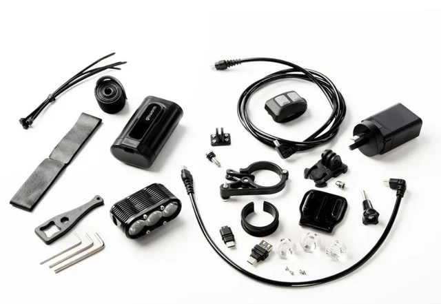 Gloworm XS Adventure 2800 Frontlykt 2800 L, remote, OLED 5000mAh, 311g 
