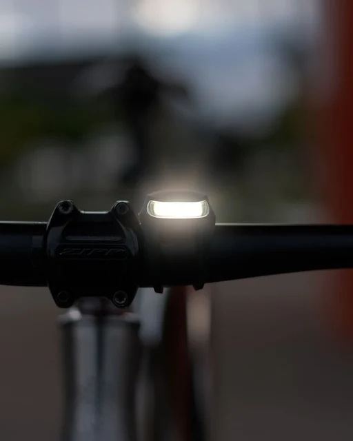 Knog Frog V3 USB Ljusset 80/25 Lumen, USB-C-laddning 