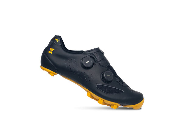 Lake MX 239 Gravel Wide Sykkelsko Black/Gold, Str. 45 