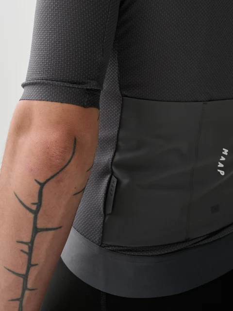 MAAP Apex Aeon SS Sykkeltrøye Black, Str. S 