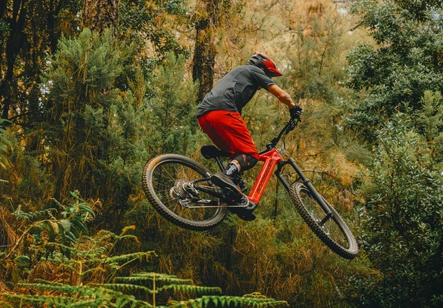 Mondraker Level R Elsykkel Red, Str. M 