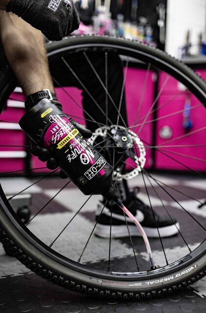 Muc-Off No Puncture Tubeless Guffe 1 liter, Landevei og Grus 