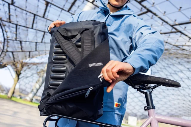 Ortlieb Vario Lite Sideveske Sort, 22 L 