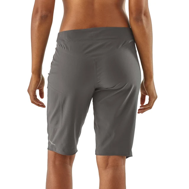 Patagonia Dirt Roamer W's Shorts Camp Green, Str. 4 