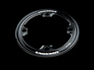 Race Face Light Bash Guard Max 32T, bcd 104mm, Sort