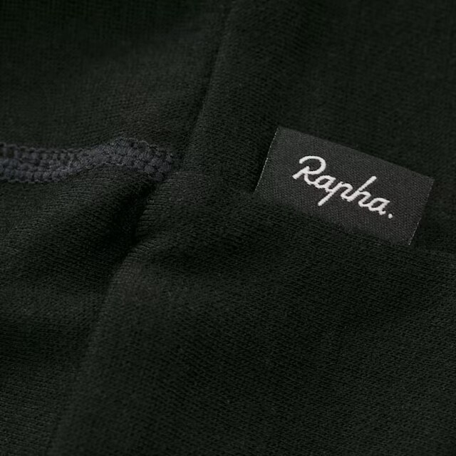 Rapha Merino Lue Black, Perfekt under en hjelm 