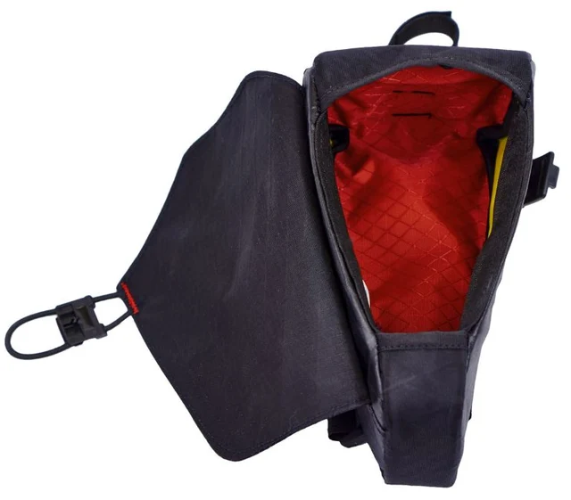 Revelate Designs Mag-Tank 2000 Sort, 147g, 1.4L, Magnetlås 