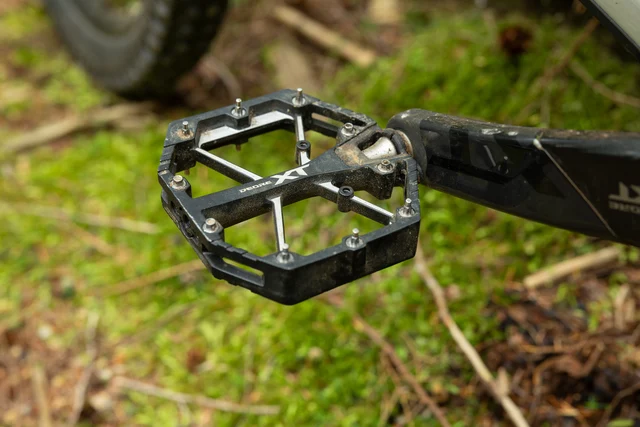 Shimano XT M8200 Pedaler Sort/Sølv , 121x110mm , 423 gram 