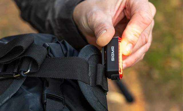 Sigma Nyte Clip Baklys 500 meter rekkevidde, USB-C, 19 gram 