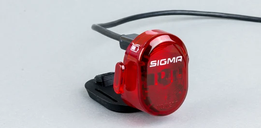 Sigma Nugget II Flash Baklys Rød, Oppladbar, USB, 24 gram 