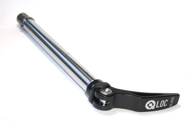 SR Suntour FKA100-25 Q-Loc Aksling 110 x 15 mm 