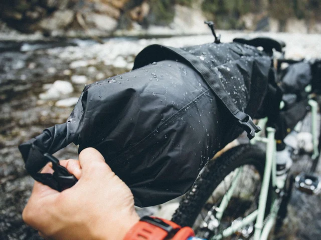Topeak Backloader 10L Seteveske Sort, 10L, Vannavvisende 