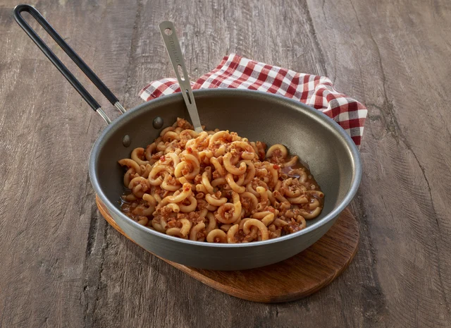 Trek N Eat Pasta w/ vegetarian Bolognese 671 Kcal 