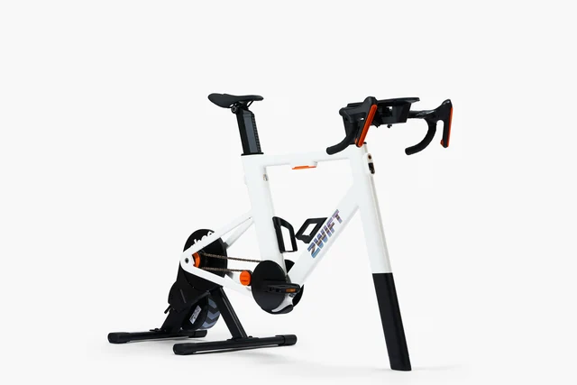 Zwift Ride + Wahoo KICKR CORE 2 Combo Alt-i-ett løsning for innendørssykling 