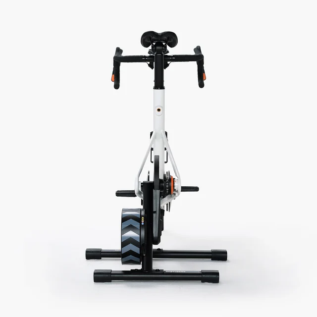 Zwift Ride V2 + Wahoo KICKR CORE 2 Combo Alt-i-ett løsning for innendørssykling 