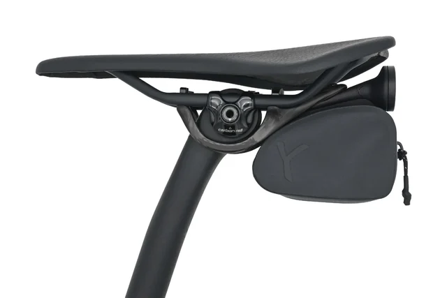 Y-MOUNT Sadelväska 0,2L + TRACR adapter Ultrakompakt och aerodynamisk 